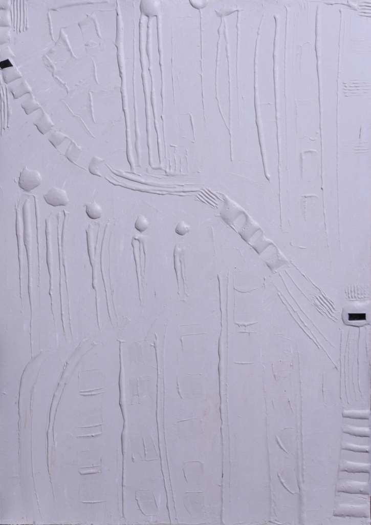 Αποχρώσεις του λευκού Ι - Ανάγλυφα στοιχεία, καθρέπτες, μικτή τεχνική